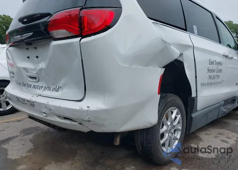 2023 Chrysler Voyager Lx из США, поврежденный, VIN 2C4RC1CG8PR564976